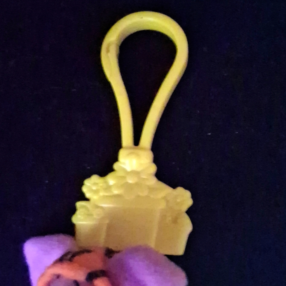 Piglet Keychain - Picture 4 of 4